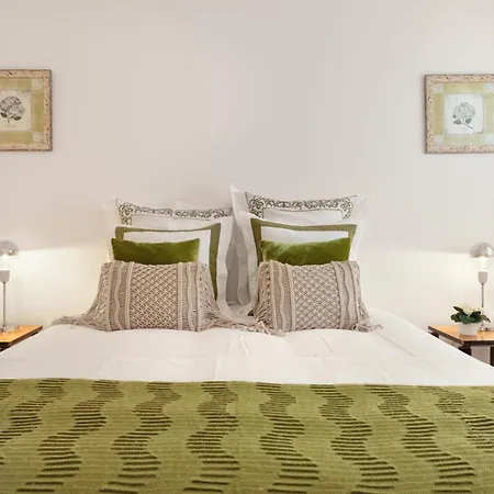 Viva Cozy Downtown Apartment *